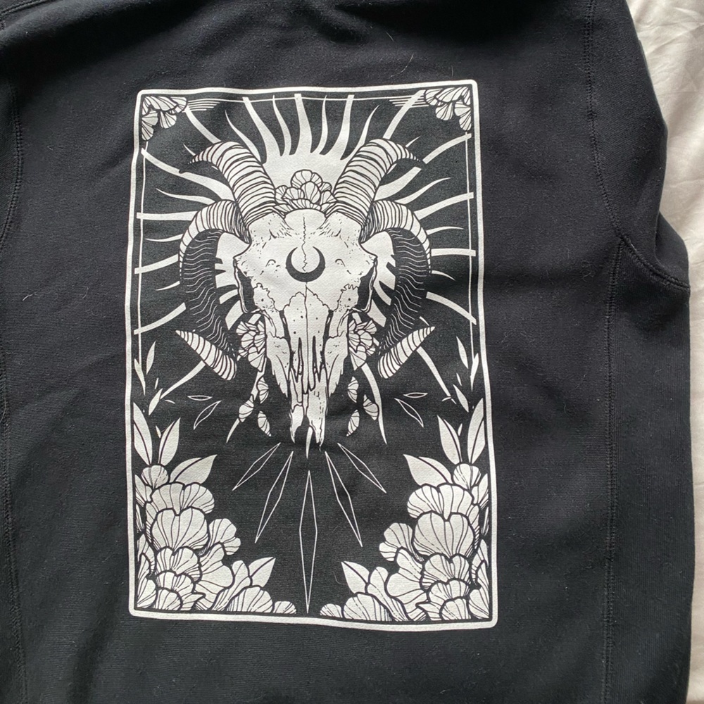 Local hoodie - Picture 2 of 3